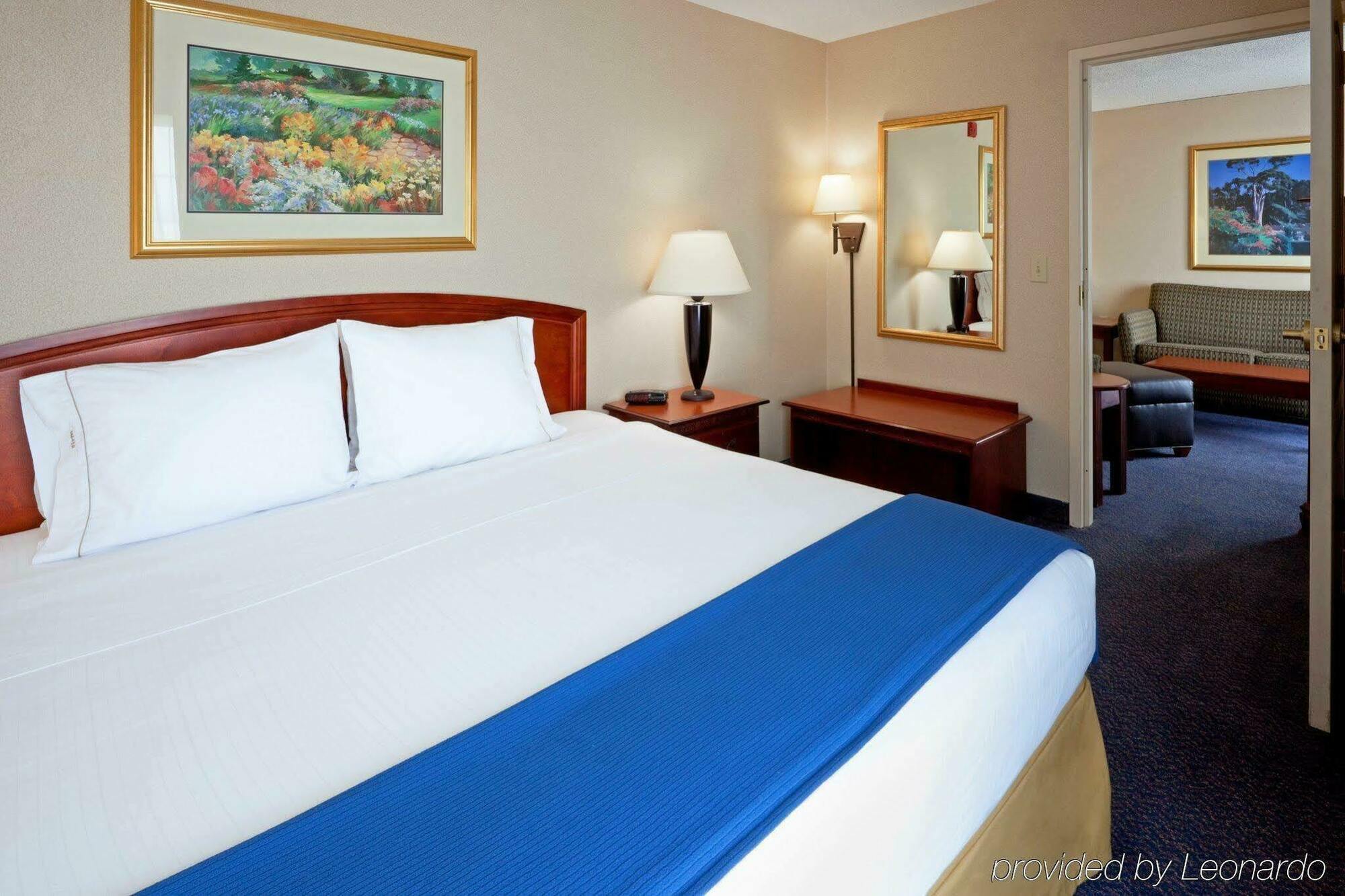 Holiday Inn Express Hotel & Suites Reading By Ihg Exterior foto